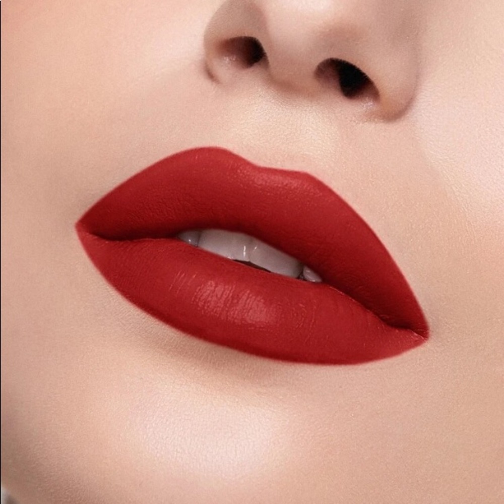 See new listing - Picture 3 of 4